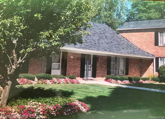 Property at 1750 TIVERTON Rd #28, Bloomfield Hills, MI 48304 2395, 2 beds, 2.5 baths