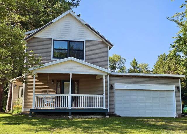 Property at 713 Kloman Ave, Republic, MI 49879, 3 beds, 2 baths