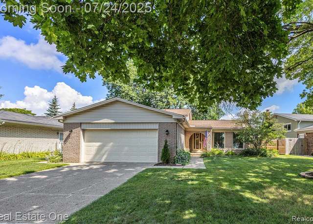 Property at 3307 Du Pon Dr, Sterling Heights, MI 48310 2545, 4 beds, 2 baths