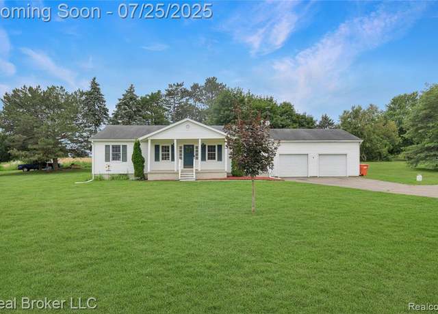 Property at 1975 W Hibbard Rd, Owosso, MI 48867 9222, 4 beds, 3 baths
