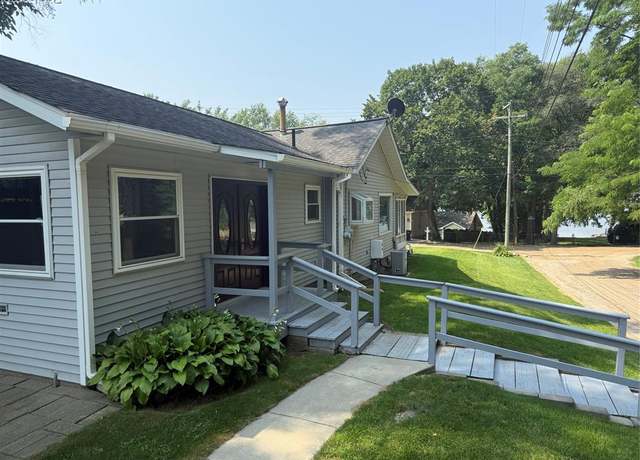 Property at 5905 Fonda Lake Dr, Brighton, MI 48116 9511, 2 beds, 1 bath