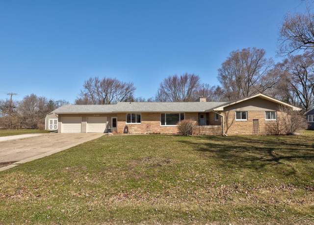 Property at 5035 Corvallis Dr, Mount Pleasant, MI 48858, 3 beds, 2.5 baths