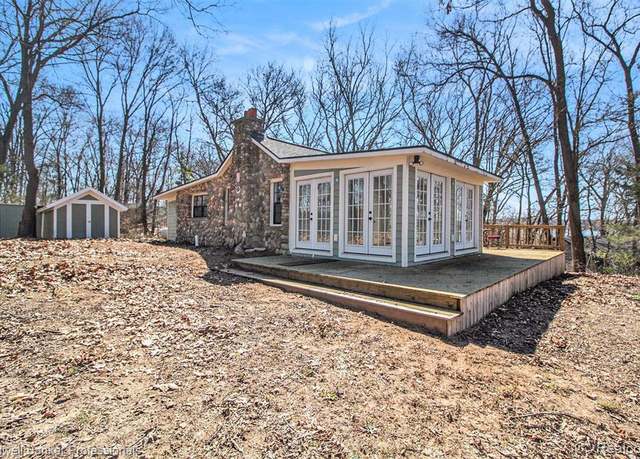 Property at 201 TEMPLAR Ave, Pinckney, MI 48169 9800, 3 beds, 2 baths
