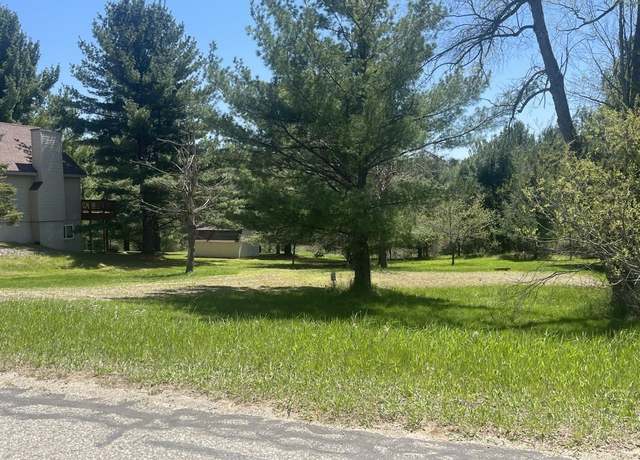 Property at 5097 QUEENS Way Unit 17 Queens Way, Gladwin, MI 48624