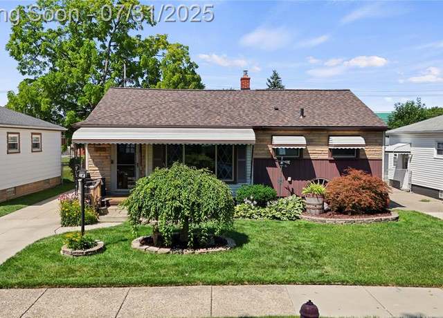 Property at 29075 Commonwealth St, Roseville, MI 48066 2010, 2 beds, 1.5 baths