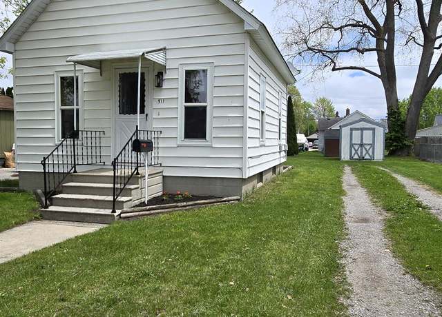 Property at 511 S Barclay St, Bay City, MI 48706, 2 beds, 1 bath