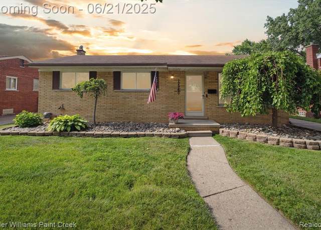 Property at 12960 Common Rd, Warren, MI 48088 3119, 3 beds, 1 bath