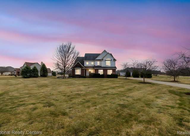 Property at 7653 Wood Brook Rd, Ann Arbor, MI 48103 8319, 4 beds, 2.5 baths