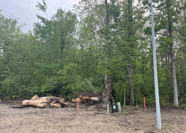 Property at 1587 Fisherville Ct, Auburn, MI 48611
