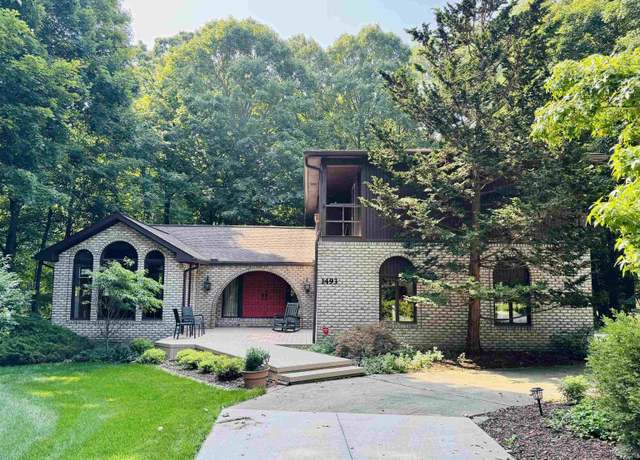 Property at 1493 Gracedale Dr, Rochester Hills, MI 48309, 4 beds, 2.5 baths