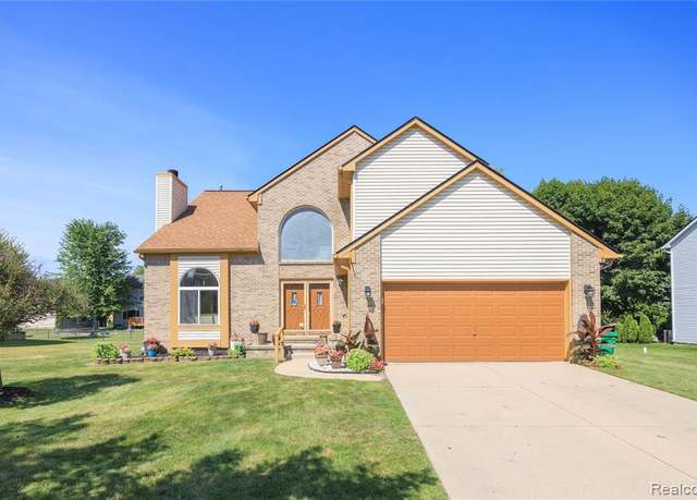 Property at 7026 Belle Pointe Dr, Van Buren, MI 48111, 4 beds, 2.5 baths