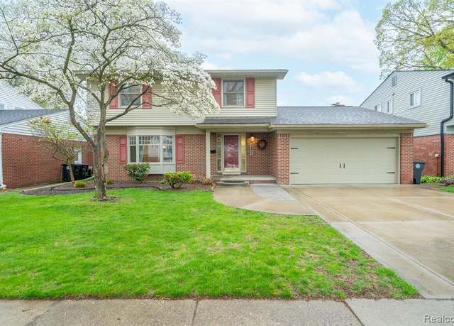 Property at 32905 SUMMERS St, Livonia, MI 48154 4141, 4 beds, 2.5 baths