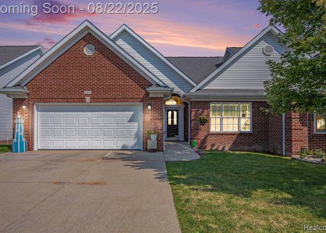 Property at 266 Devonshire Dr, Lapeer, MI 48446 4797, 2 beds, 2.5 baths