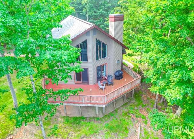 Property at 5 Krooks Rd, Negaunee, MI 49866, 3 beds, 2 baths