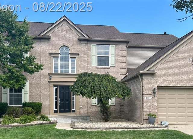 Property at 49576 Dunhill Dr, Macomb, MI 48044 1739, 4 beds, 4.5 baths