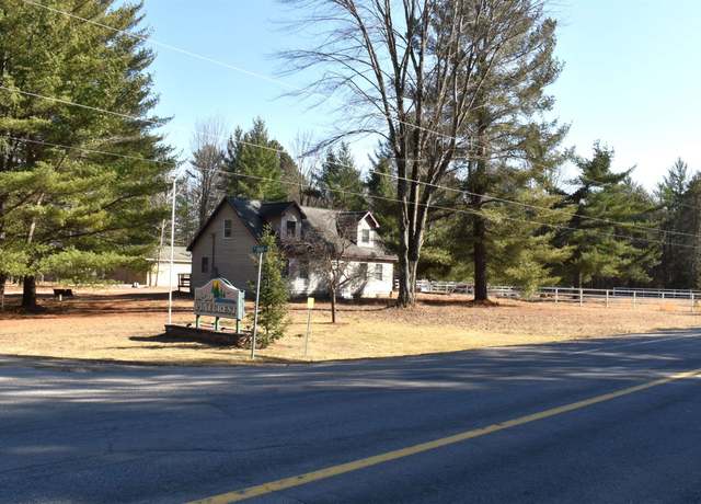 Property at 20 West River Dr, Gladwin, MI 48624, 3 beds, 2 baths