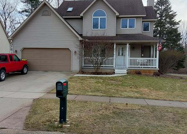 Property at 2315 BLUE HERON, Fenton, MI 48430 3269, 4 beds, 3 baths