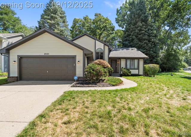 Property at 2551 Woodbourne Dr, Waterford, MI 48329 2475, 3 beds, 2.5 baths