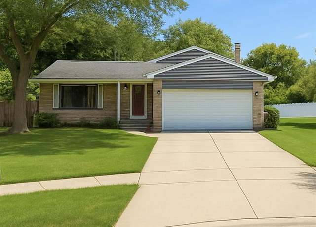 Property at 4826 Evans Ct, Trenton, MI 48183 4506, 4 beds, 2.5 baths