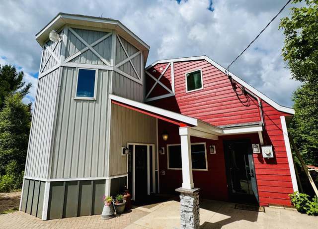 Property at 3 Maple Ridge Rd, Negaunee, MI 49866, 3 beds, 3 baths
