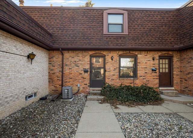 Property at 5055 CROOKS Rd #17, Royal Oak, MI 48073 1236, 2 beds, 1.5 baths