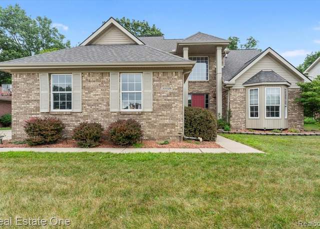 Property at 30026 Huron Meadows Dr, Rockwood, MI 48173 8620, 4 beds, 2.5 baths