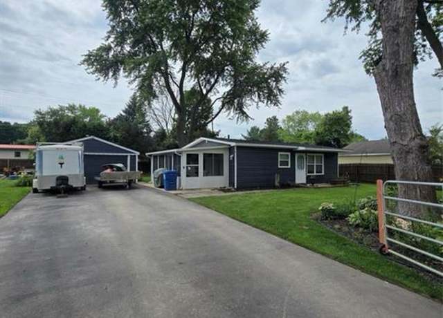Property at 9301 Big Lake Rd, Clarkston, MI 48346 1053, 2 beds, 1 bath