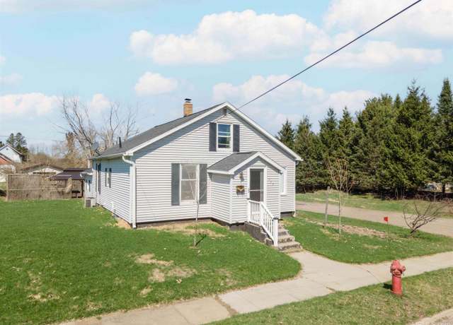 Property at 739 N 6th Ave, Iron River, MI 49935, 3 beds, 1 bath