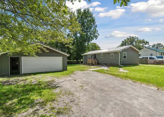 Property at 8214 ROCKWOOD Ave, Mount Morris, MI 48458 1312, 3 beds, 1 bath