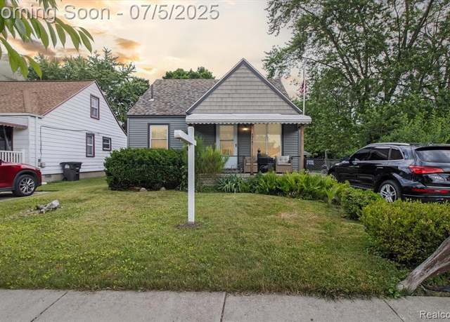 Property at 8025 Mayfair St, Taylor, MI 48180 2676, 3 beds, 1 bath