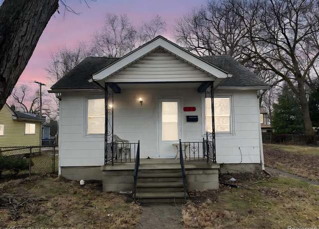 Property at 154 W MADGE Ave, Hazel Park, MI 48030 2091, 2 beds, 1 bath