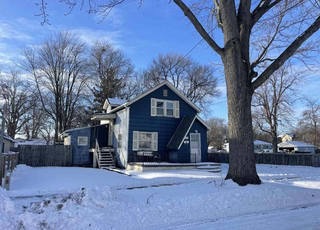Property at 513 King St, Bay City, MI 48706, 4 beds, 1 bath