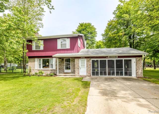 Property at 4732 Lorwood Dr, Kimball, MI 48074 1528, 3 beds, 1.5 baths