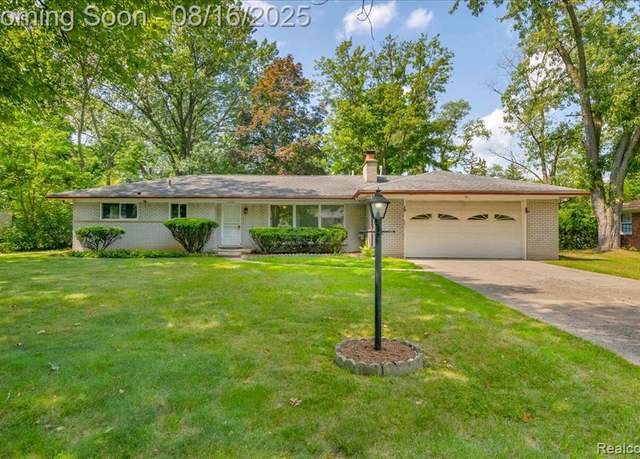 Property at 21345 Avon Ln, Southfield, MI 48075 4155, 3 beds, 1.5 baths