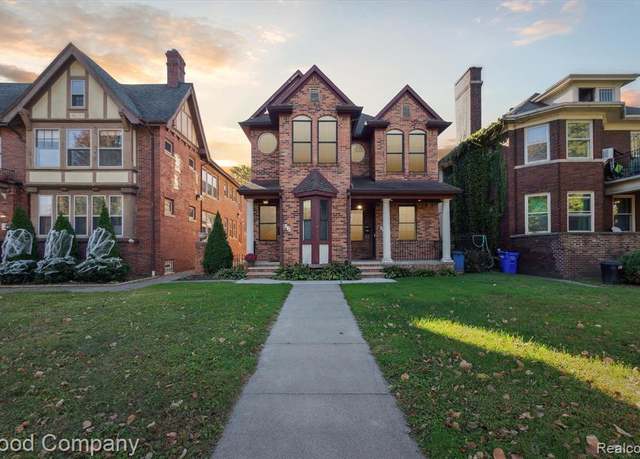 Property at 430 E FERRY St, Detroit, MI 48202 3814, 3 beds, 2.5 baths