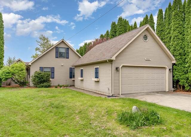 Property at 5313 S Pine St, Beaverton, MI 48612, 3 beds, 2 baths