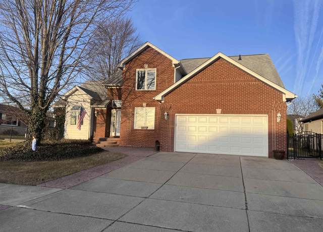 Property at 51077 Blue Spruce Dr, Macomb, MI 48042, 4 beds, 2.5 baths