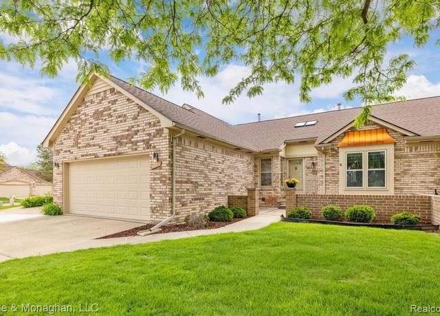 Property at 43389 RIVERBEND Blvd, Clinton Township, MI 48038 2476, 2 beds, 2.5 baths