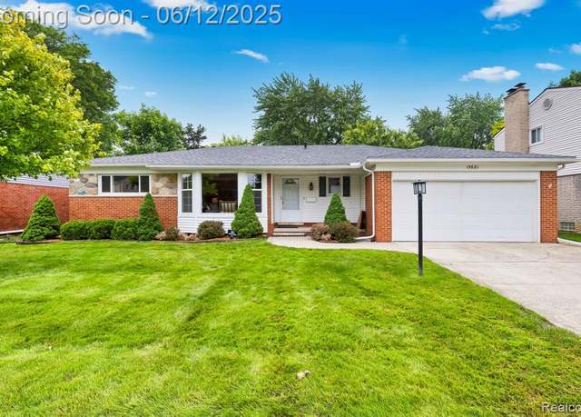 Property at 15681 Huff St, Livonia, MI 48154 1510, 3 beds, 1.5 baths