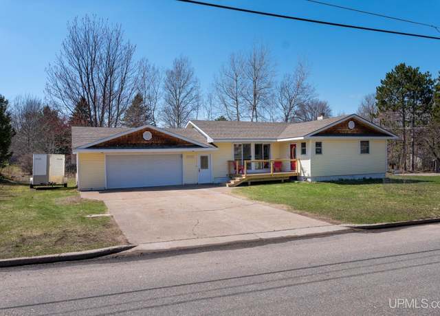 Property at 605 Sheridan Ave, Marquette, MI 49855, 3 beds, 2 baths