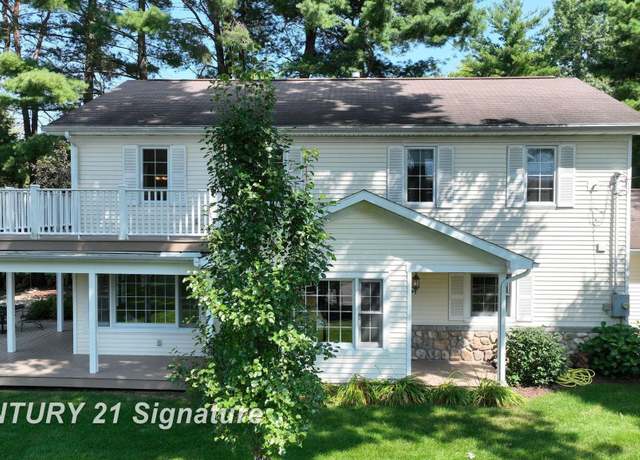 Property at 7 E Lakeshore Dr, Hope, MI 48628, 6 beds, 3 baths