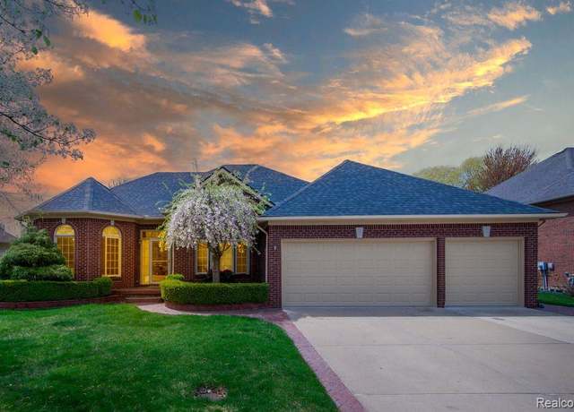 Property at 56543 BIRKDALE Dr, Macomb, MI 48042 1131, 4 beds, 3.5 baths