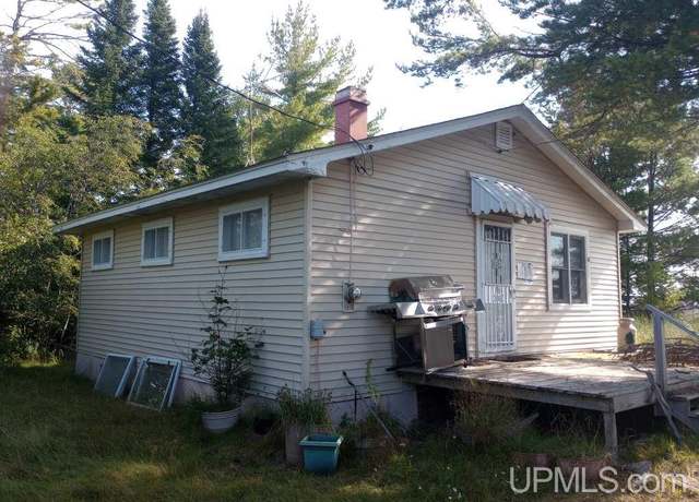Property at 53776 Kuivanen Rd, Lake Linden, MI 49945, 3 beds, 1 bath