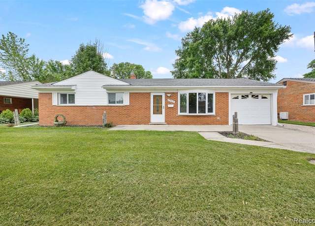 Property at 23312 Shoreview St, Saint Clair Shores, MI 48082 3021, 3 beds, 1 bath
