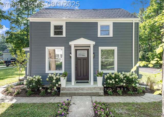 Property at 210 Legrande St, Holly, MI 48442 1508, 4 beds, 2 baths