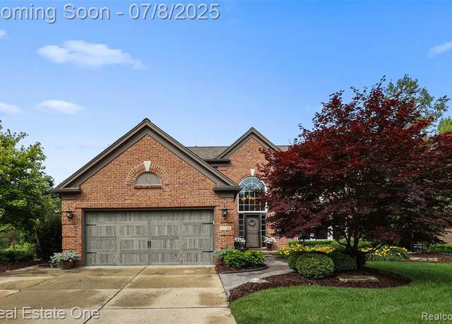 Property at 17734 Huron Dr, Macomb, MI 48042 2387, 4 beds, 2.5 baths