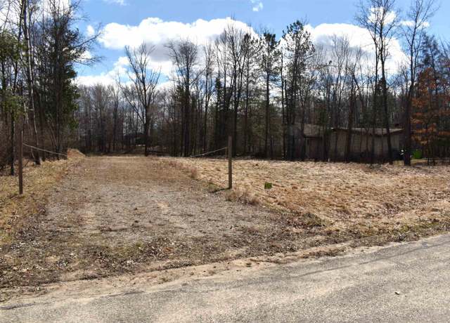 Property at 5224 King Richards Ct, Gladwin, MI 48624