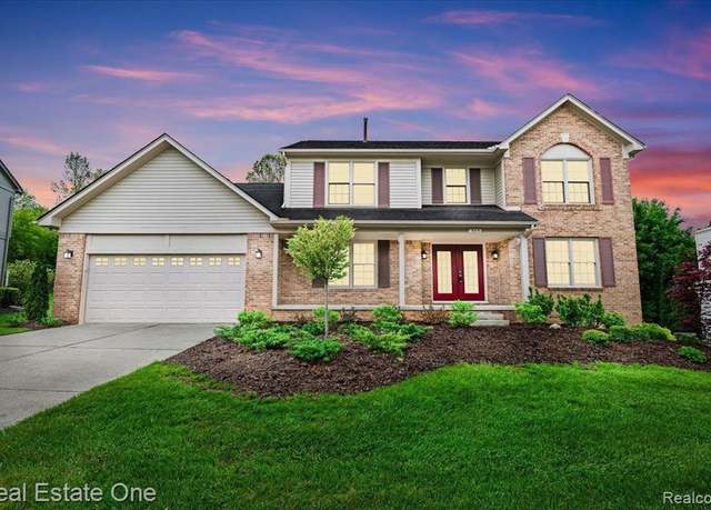 Property at 585 Dorchester Way, Milford, MI 48381 2791, 4 beds, 2.5 baths