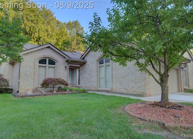 Property at 43164 W Kirkwood Dr #145, Clinton Township, MI 48038 1223, 3 beds, 3 baths