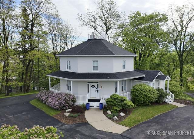 Property at 3180 E Paris Ave, Kentwood, MI 49512